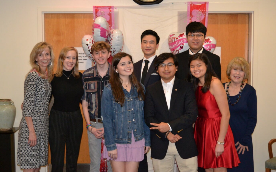 Upper School Interact Club Helps Sandy Springs Rotary Club Hold “Senior” Prom